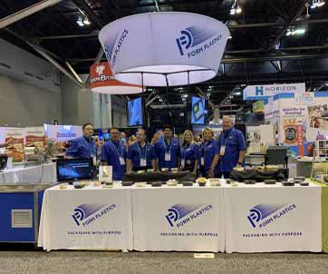 form plastics team at tradeshow